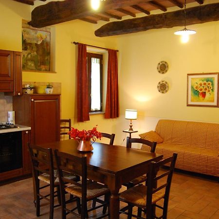 Agriturismo Rustichino Villa Giano dell'Umbria Exterior photo
