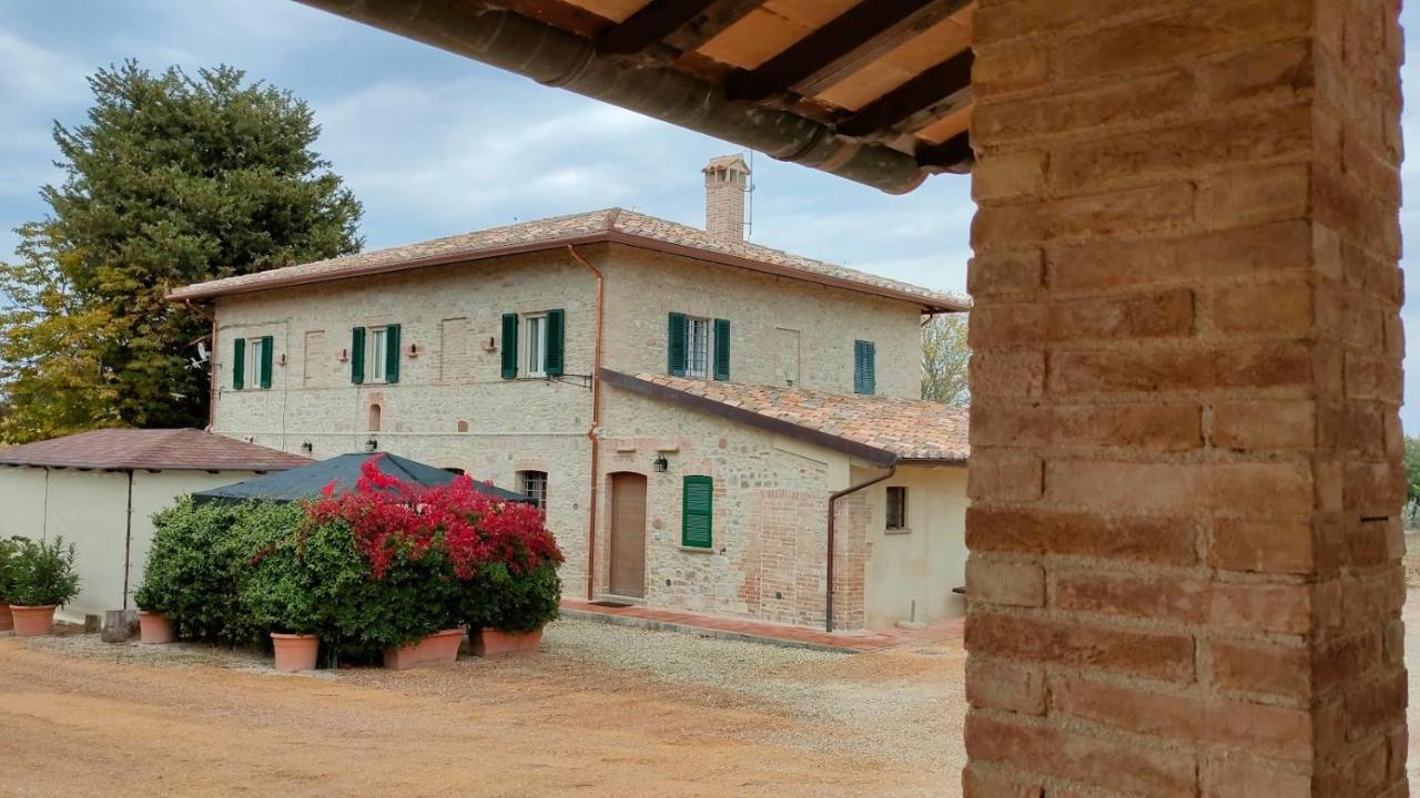 Agriturismo Rustichino Villa Giano dell'Umbria Exterior photo