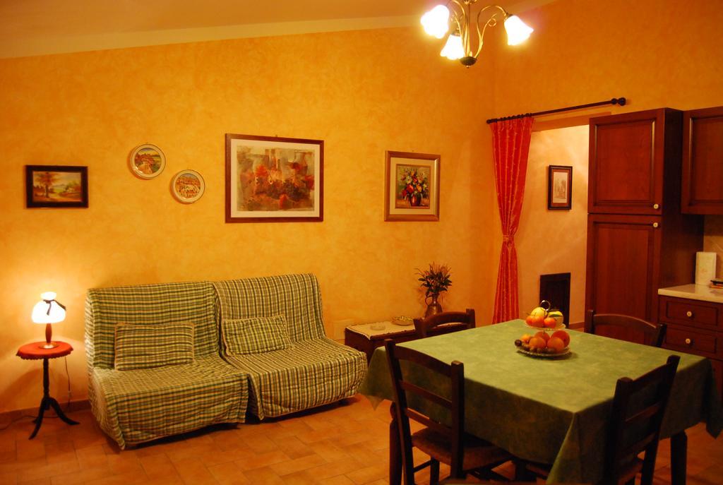 Agriturismo Rustichino Villa Giano dell'Umbria Exterior photo